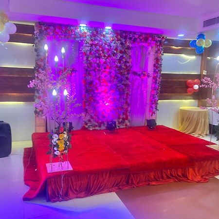 Babian Inn Lucknow Zewnętrze zdjęcie
