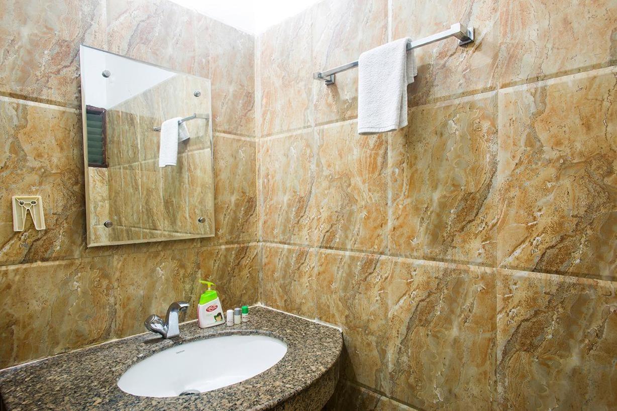 Babian Inn Lucknow Zewnętrze zdjęcie